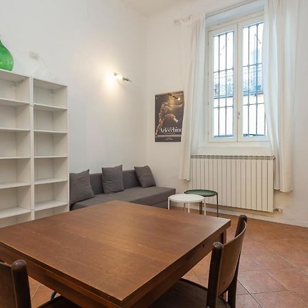 Flat In Isola De Castillia 22 Milan Exterior photo